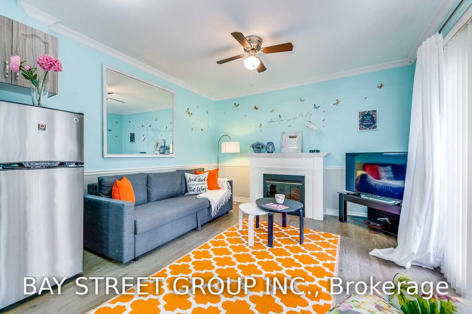 Photo 5 of Unit 2, 65 Gloucester Street, Toronto, Church-Yonge Corridor — HOMEH