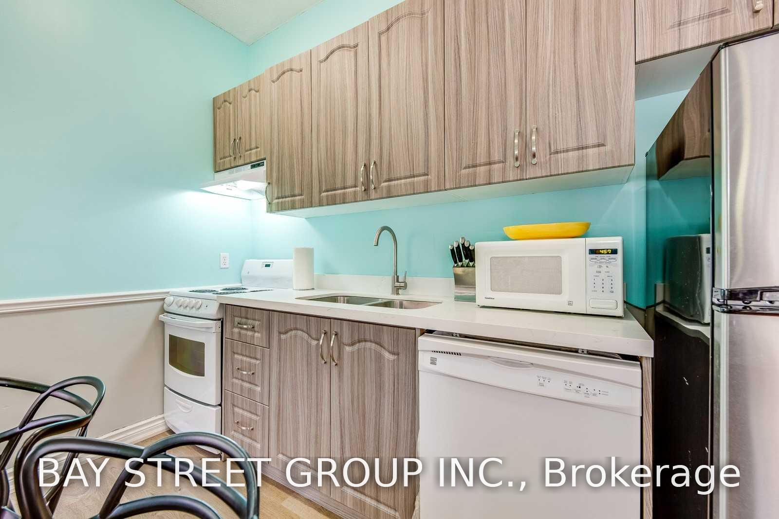 Photo 12 of Unit 2, 65 Gloucester Street, Toronto, Church-Yonge Corridor — HOMEH