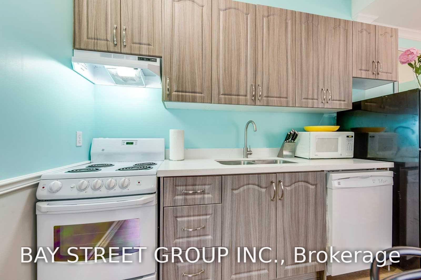 Photo 13 of Unit 2, 65 Gloucester Street, Toronto, Church-Yonge Corridor — HOMEH