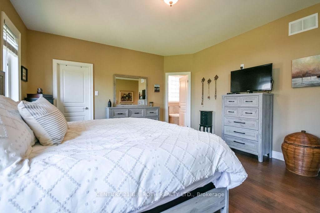 Photo 24 of 2 Roy Hickling Drive, Springwater, Snow Valley — HOMEH