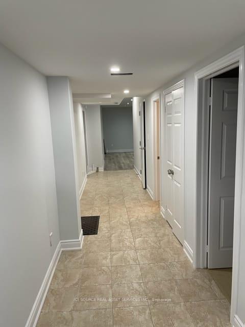 Photo 8 of Unit Basement, 71 Vaughan Boulevard, Vaughan, Beverley Glen — HOMEH