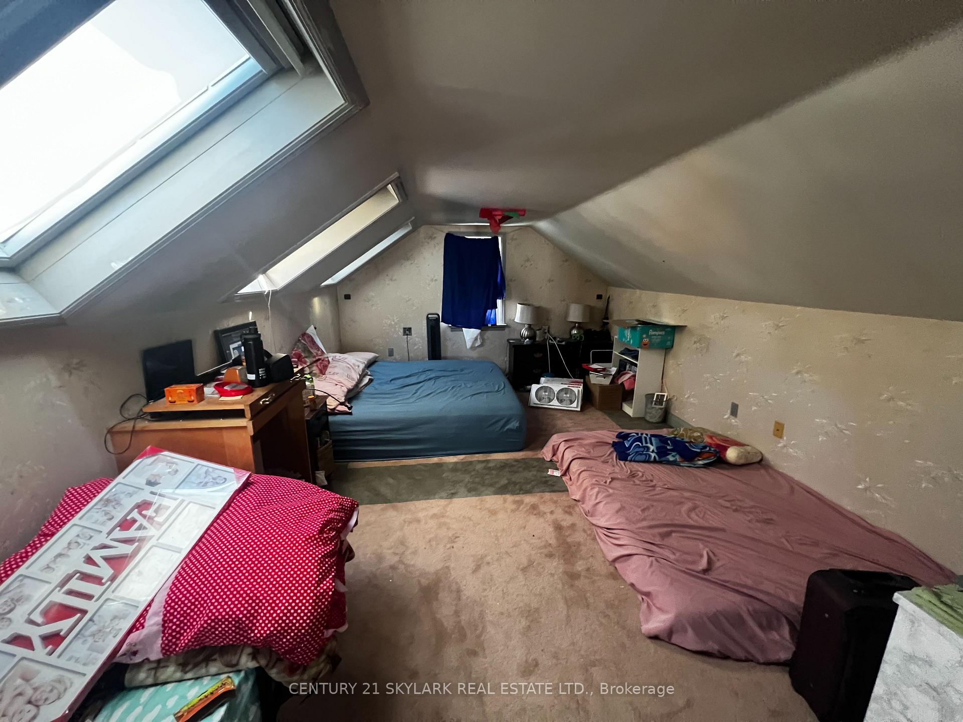 Photo 6 of 34 Clarence Street, Brampton, Downtown Brampton — HOMEH