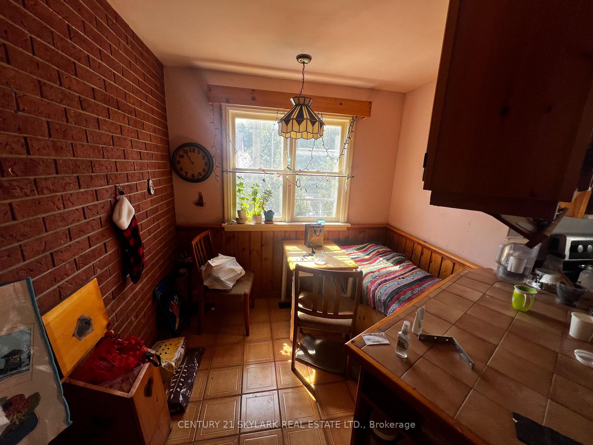 Photo 7 of 34 Clarence Street, Brampton, Downtown Brampton — HOMEH