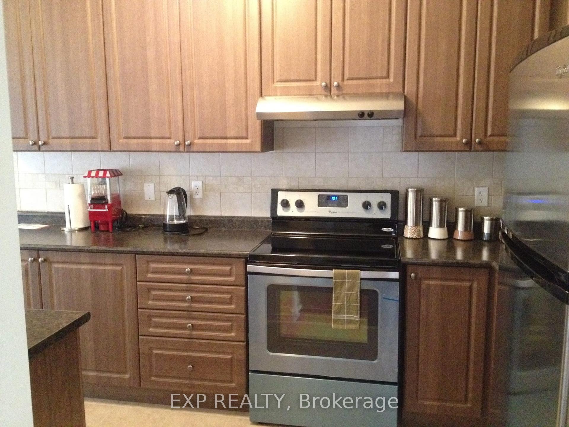 Photo 9 of 247 Checkerberry Crescent, Brampton, Sandringham-Wellington — HOMEH