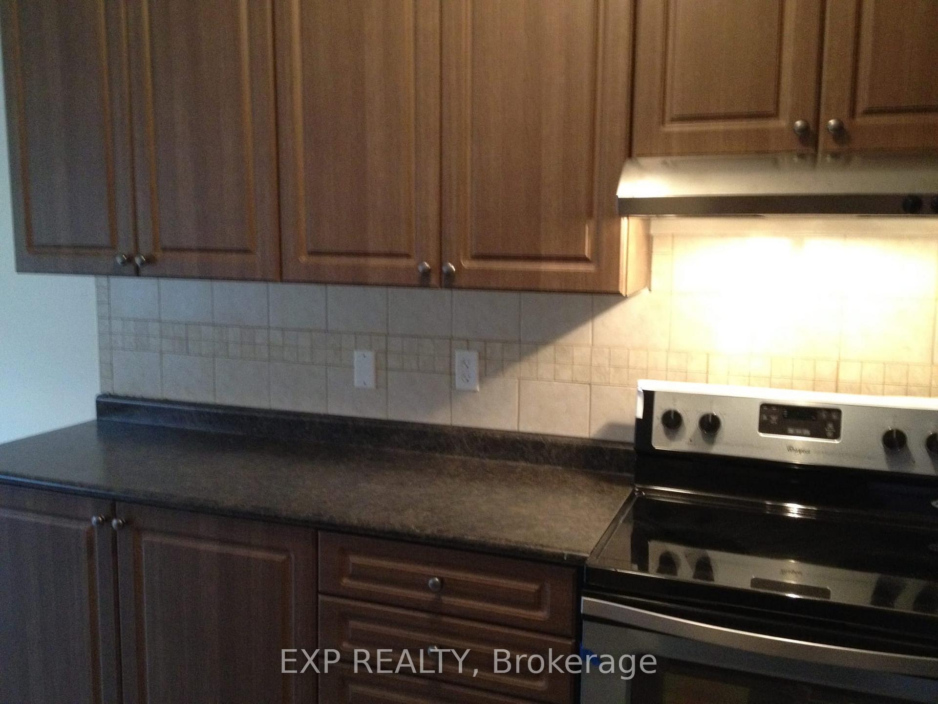 Photo 17 of 247 Checkerberry Crescent, Brampton, Sandringham-Wellington — HOMEH