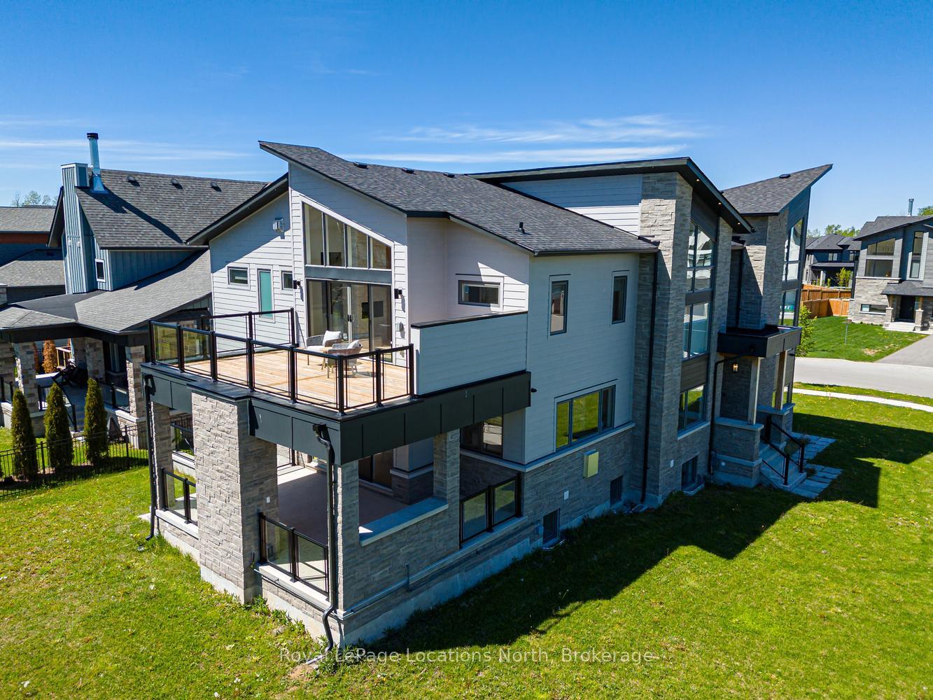 Photo 2 of 117 Cattail Crescent, Blue Mountains — HOMEH
