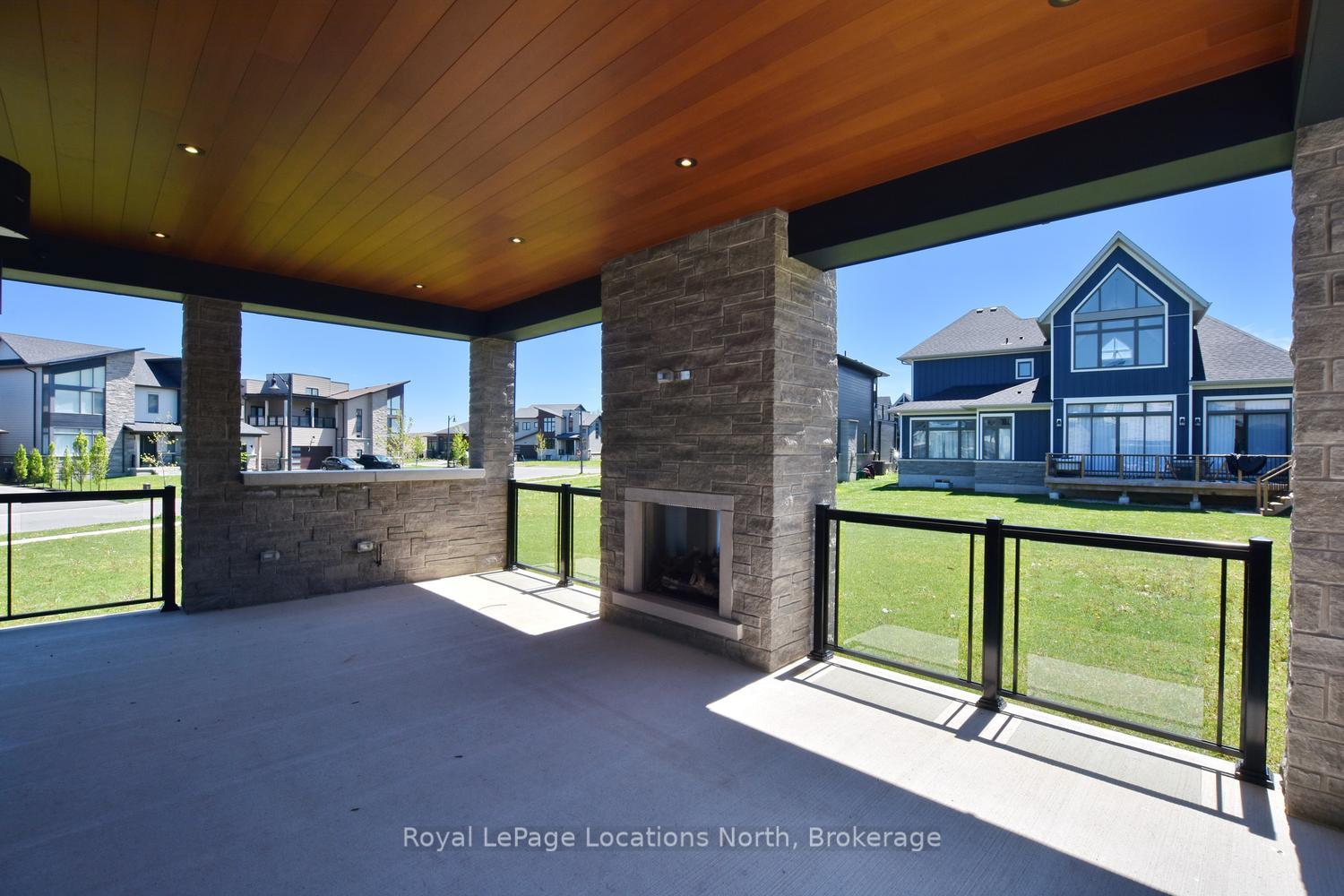 Photo 4 of 117 Cattail Crescent, Blue Mountains — HOMEH
