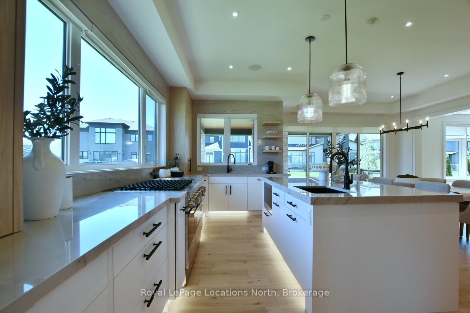 Photo 17 of 117 Cattail Crescent, Blue Mountains — HOMEH