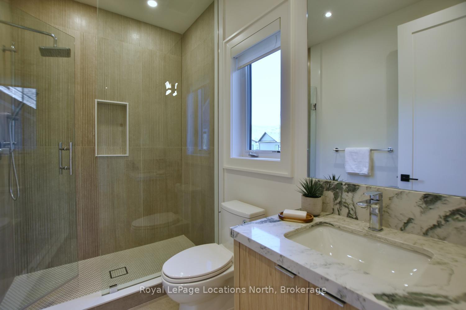 Photo 29 of 117 Cattail Crescent, Blue Mountains — HOMEH