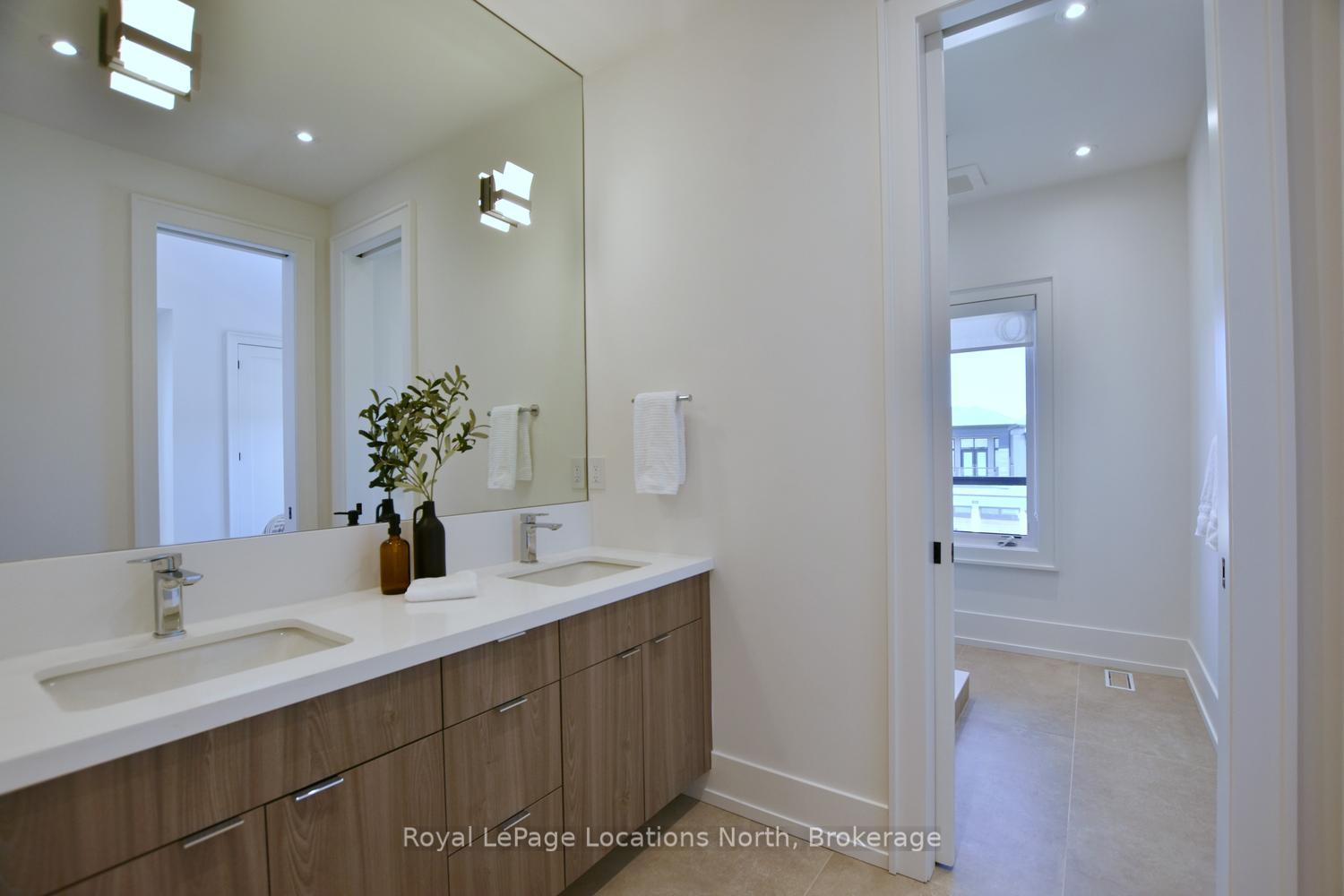 Photo 32 of 117 Cattail Crescent, Blue Mountains — HOMEH