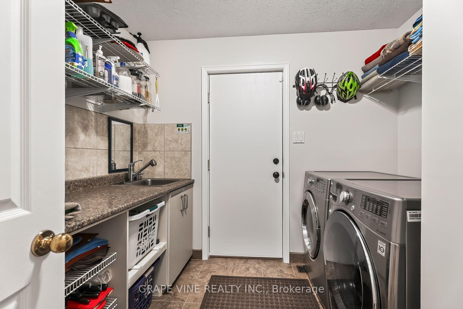 Photo 8 of 109 Midvale Drive, Ottawa, Huntley Ward (South West) — HOMEH
