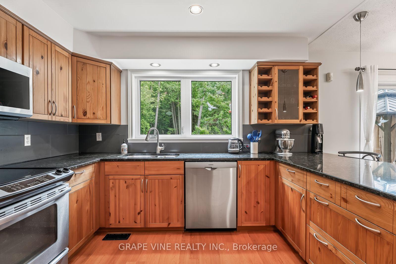 Photo 20 of 109 Midvale Drive, Ottawa, Huntley Ward (South West) — HOMEH