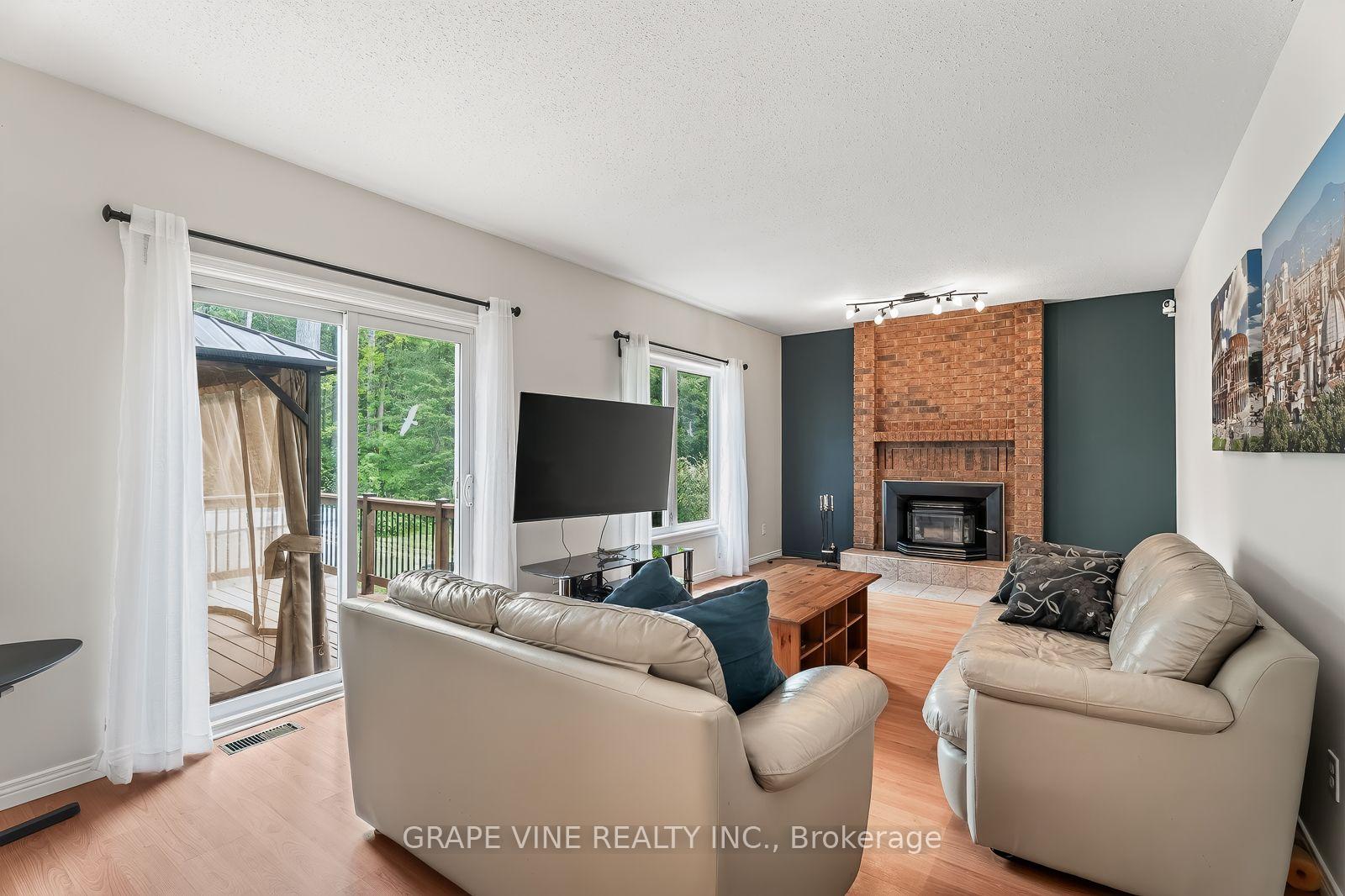 Photo 22 of 109 Midvale Drive, Ottawa, Huntley Ward (South West) — HOMEH