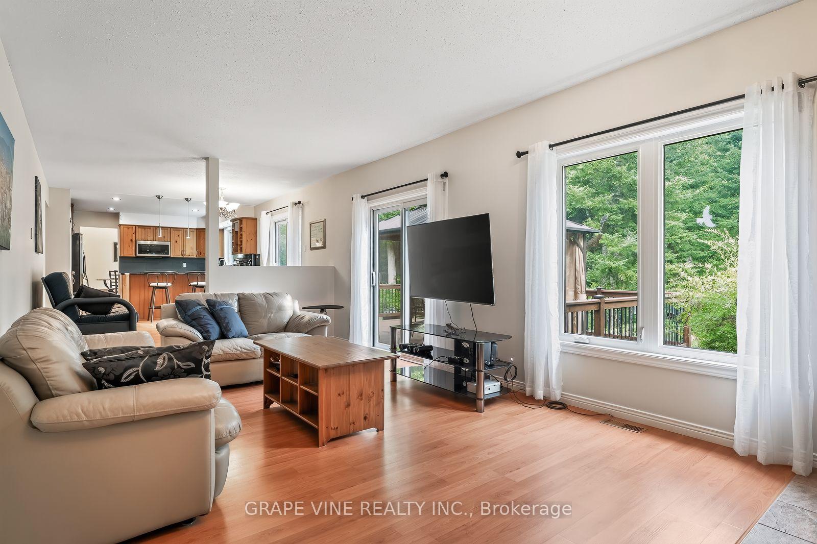 Photo 23 of 109 Midvale Drive, Ottawa, Huntley Ward (South West) — HOMEH