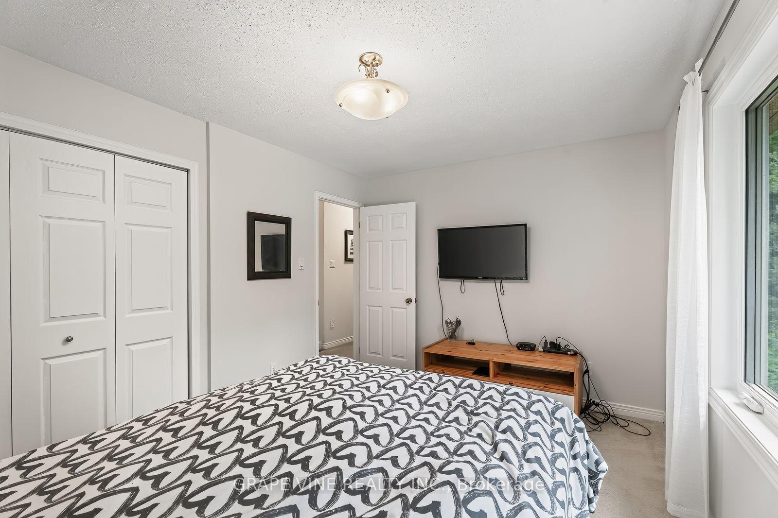 Photo 29 of 109 Midvale Drive, Ottawa, Huntley Ward (South West) — HOMEH