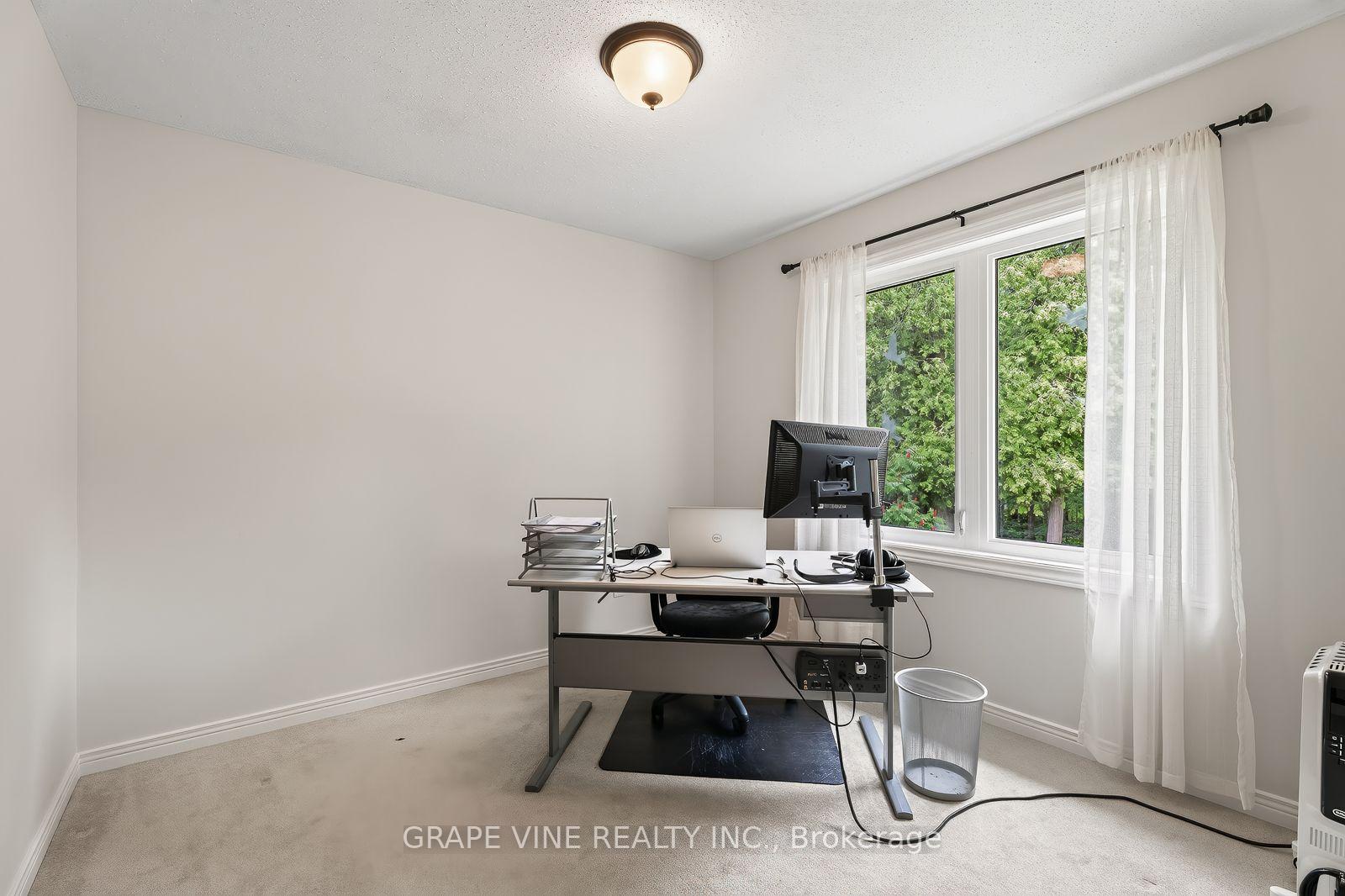 Photo 33 of 109 Midvale Drive, Ottawa, Huntley Ward (South West) — HOMEH