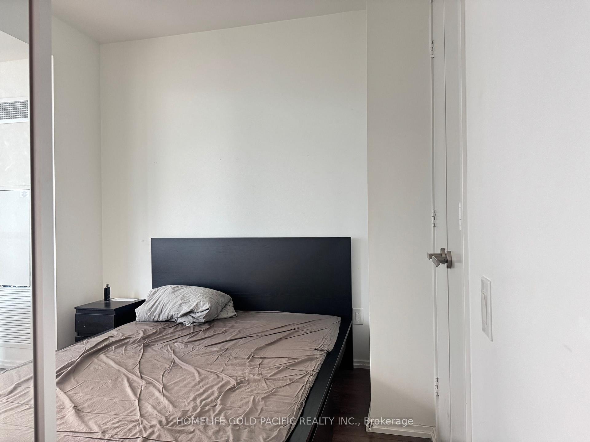 Photo 9 of Unit 2505, 45 Charles Street E, Toronto, Church-Yonge Corridor — HOMEH