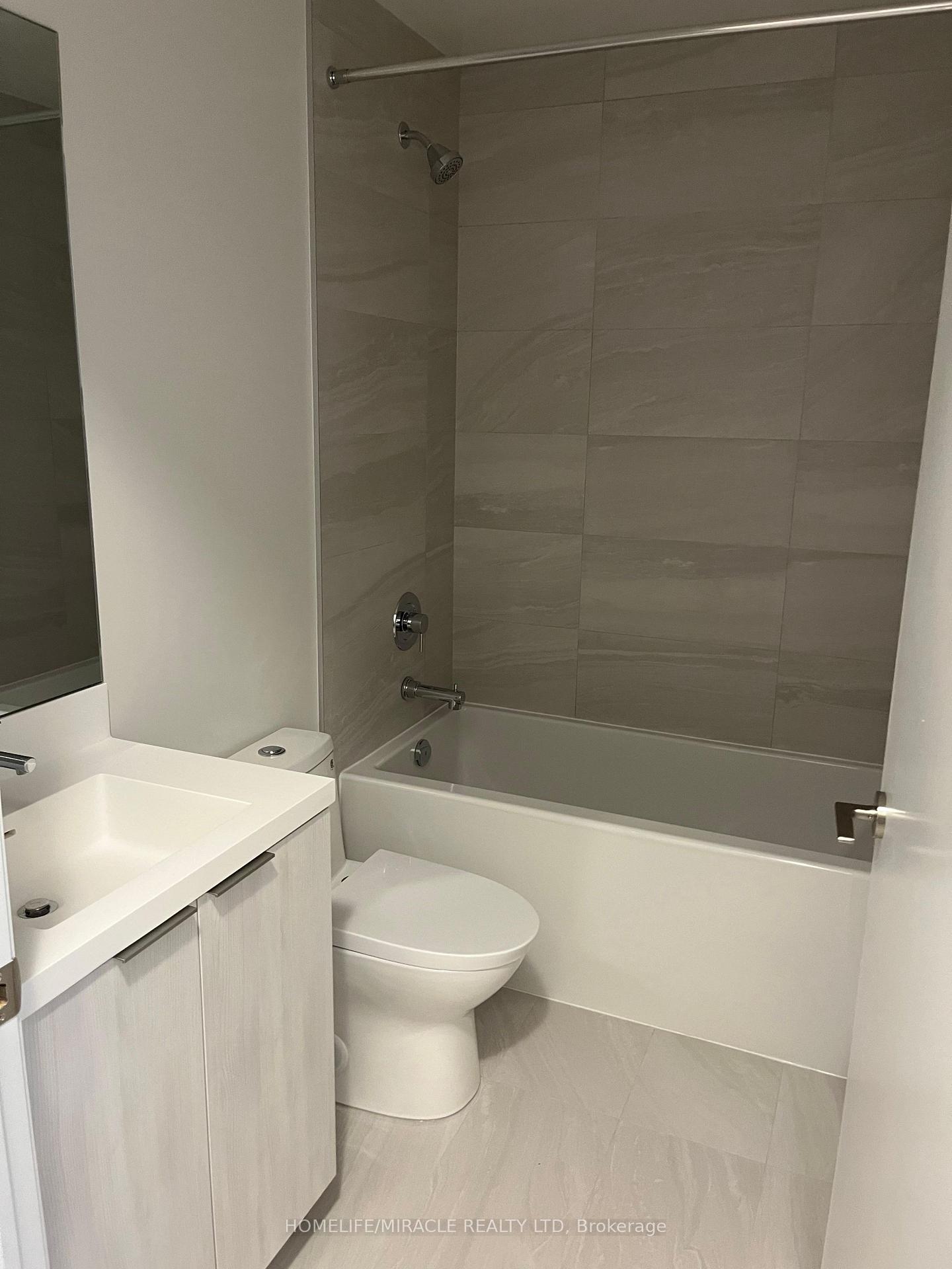 Photo 17 of Unit 1801, 400 King Street, Toronto, Waterfront Communities — HOMEH