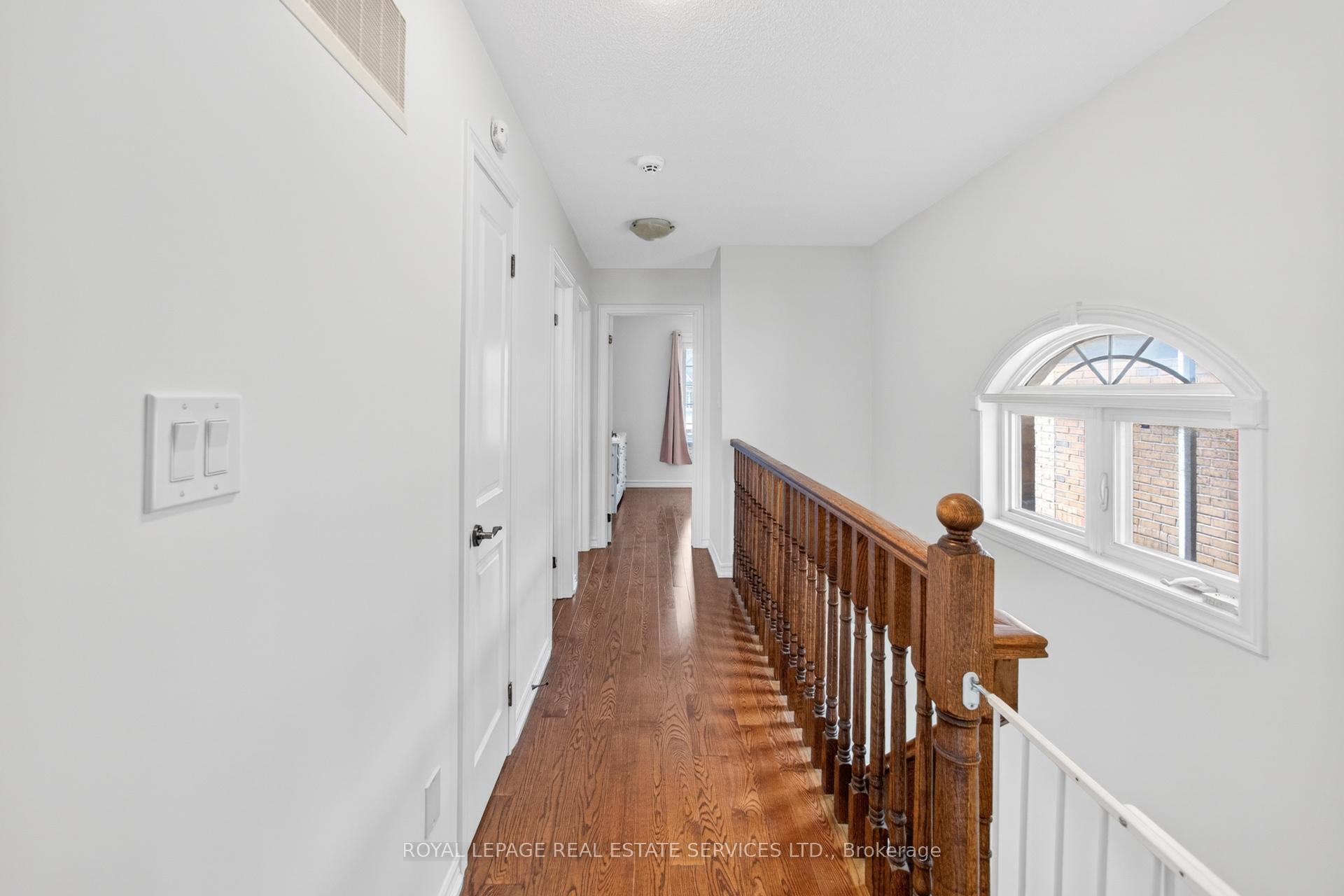 Photo 18 of 61 Pidgeon Street, Scarborough, Clairlea-Birchmount — HOMEH