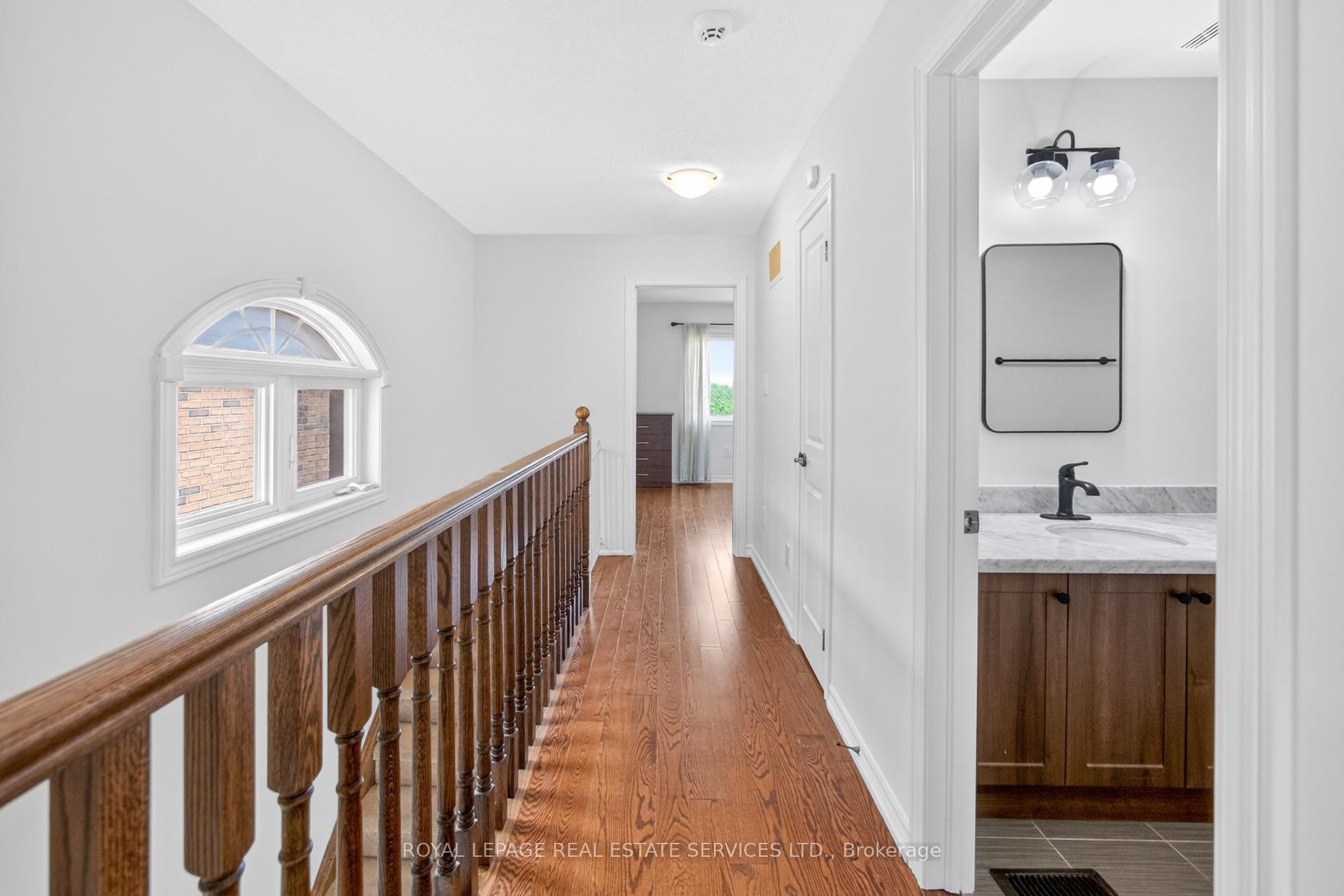Photo 19 of 61 Pidgeon Street, Scarborough, Clairlea-Birchmount — HOMEH