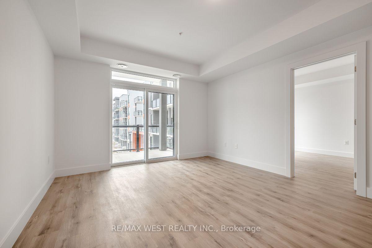 Photo 3 of Unit 325, 4 Kimberly Lane, Collingwood — HOMEH