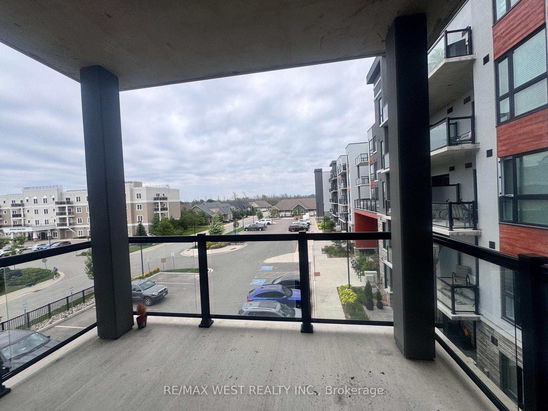 Photo 11 of Unit 325, 4 Kimberly Lane, Collingwood — HOMEH