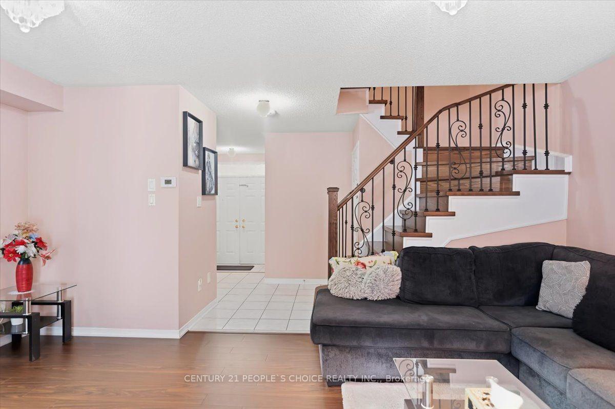 Photo 4 of 33 Penguin Lane, Brampton, Sandringham-Wellington — HOMEH