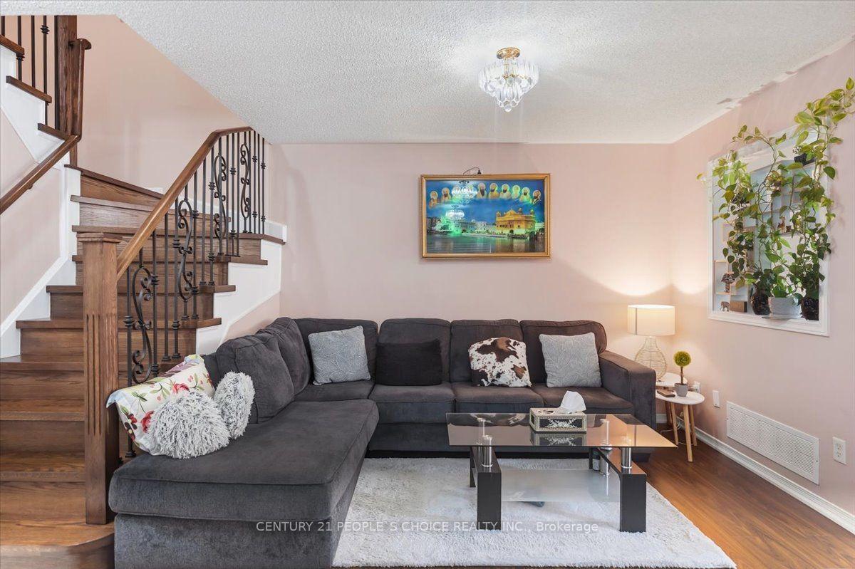 Photo 6 of 33 Penguin Lane, Brampton, Sandringham-Wellington — HOMEH