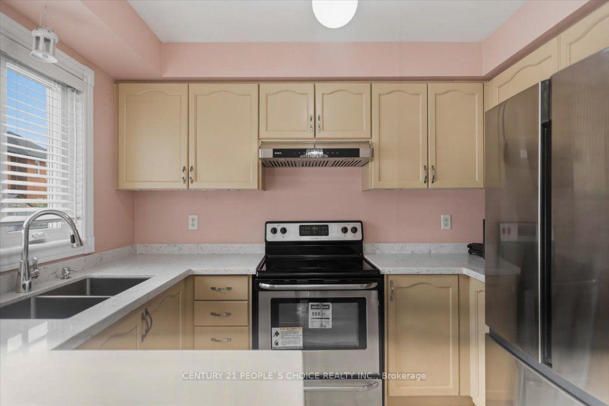 Photo 10 of 33 Penguin Lane, Brampton, Sandringham-Wellington — HOMEH