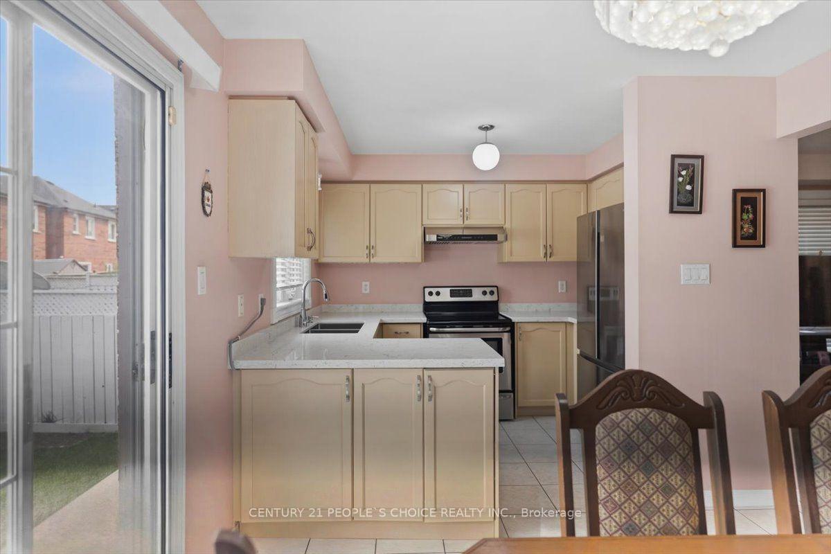 Photo 11 of 33 Penguin Lane, Brampton, Sandringham-Wellington — HOMEH