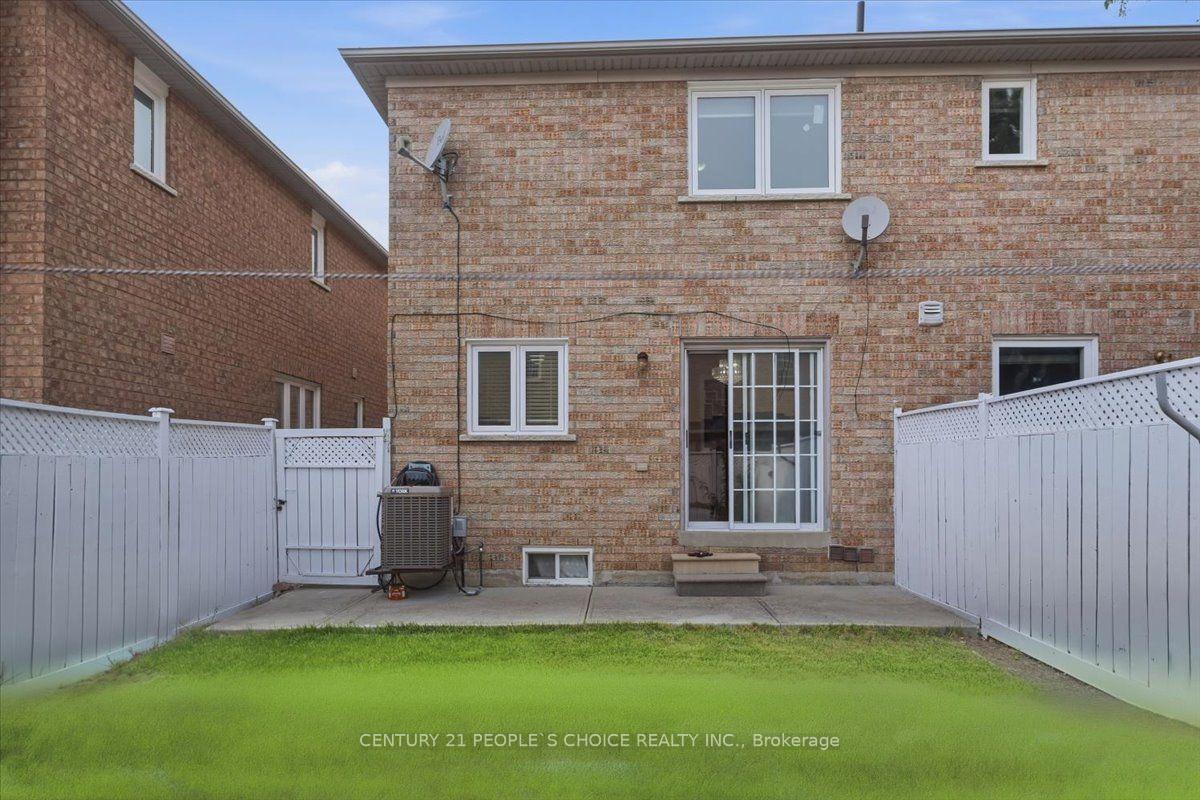 Photo 15 of 33 Penguin Lane, Brampton, Sandringham-Wellington — HOMEH
