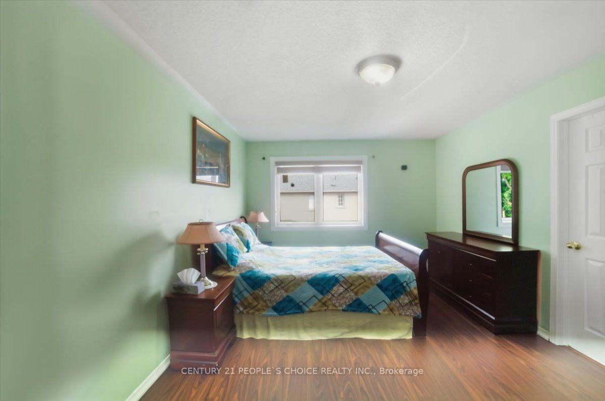 Photo 18 of 33 Penguin Lane, Brampton, Sandringham-Wellington — HOMEH
