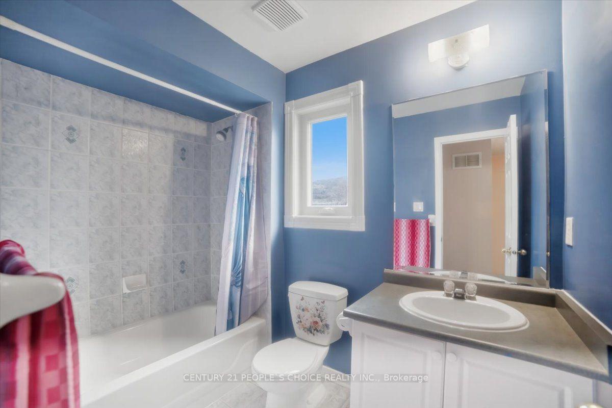 Photo 34 of 33 Penguin Lane, Brampton, Sandringham-Wellington — HOMEH