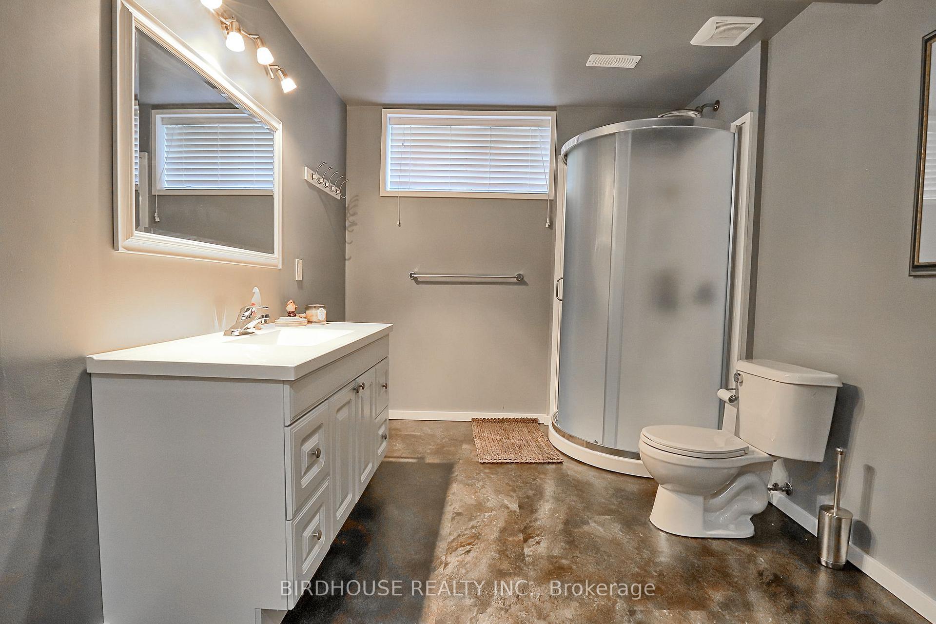 Photo 20 of 21 Ellis Crescent, Kawartha Lakes, Lindsay — HOMEH