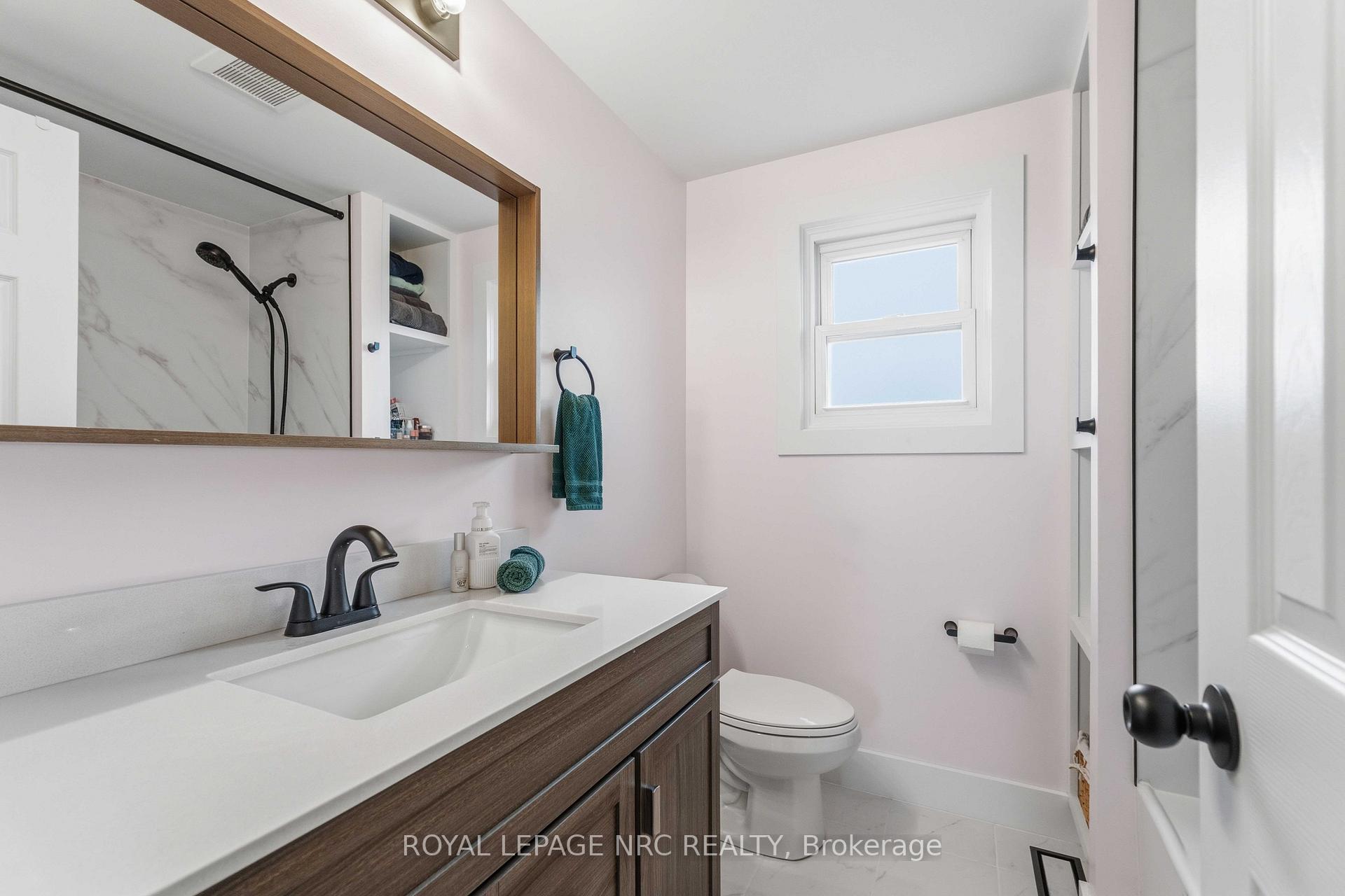 Photo 20 of 27 Canterbury Drive, St. Catharines, Oakdale — HOMEH