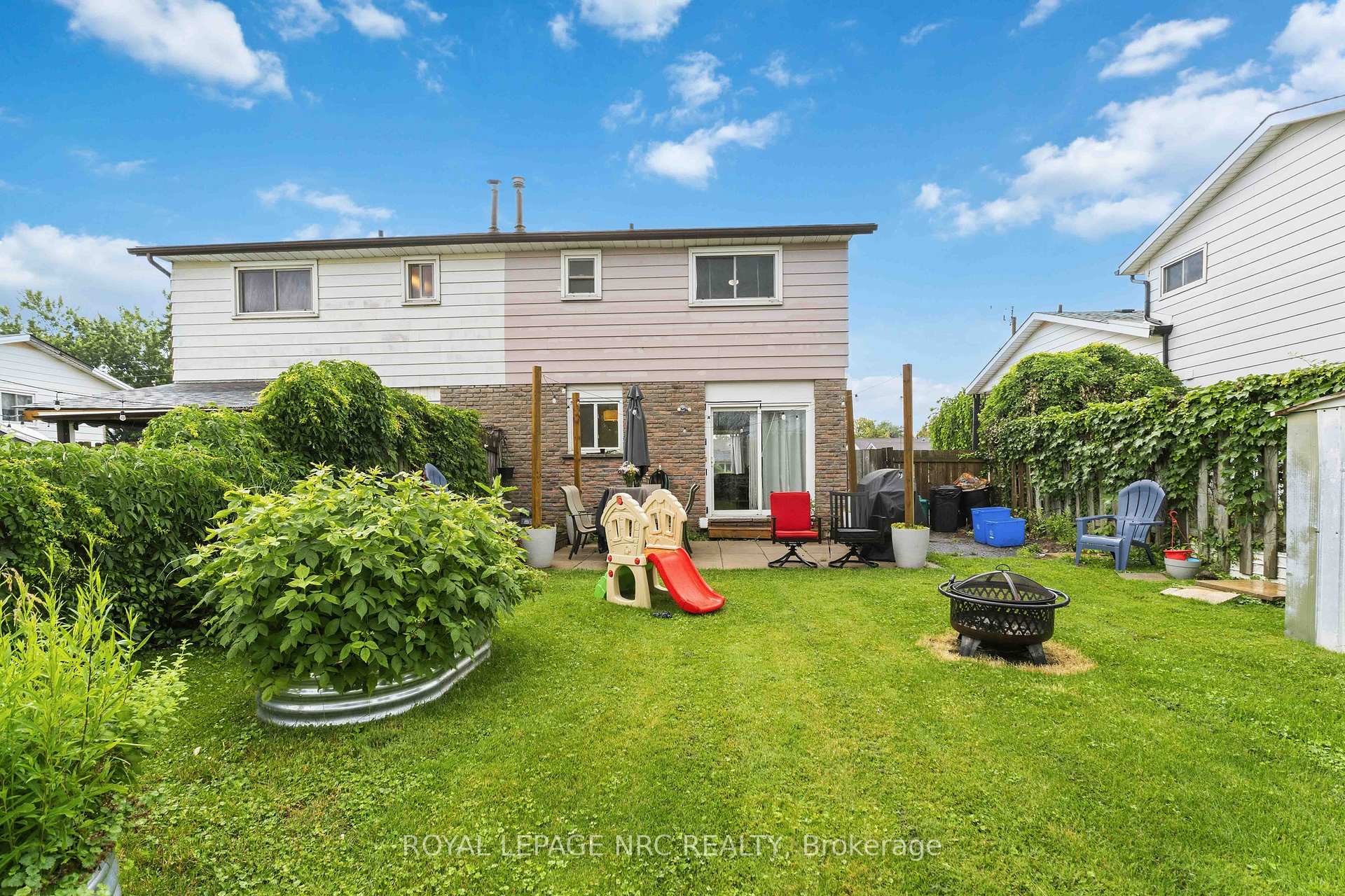 Photo 27 of 27 Canterbury Drive, St. Catharines, Oakdale — HOMEH