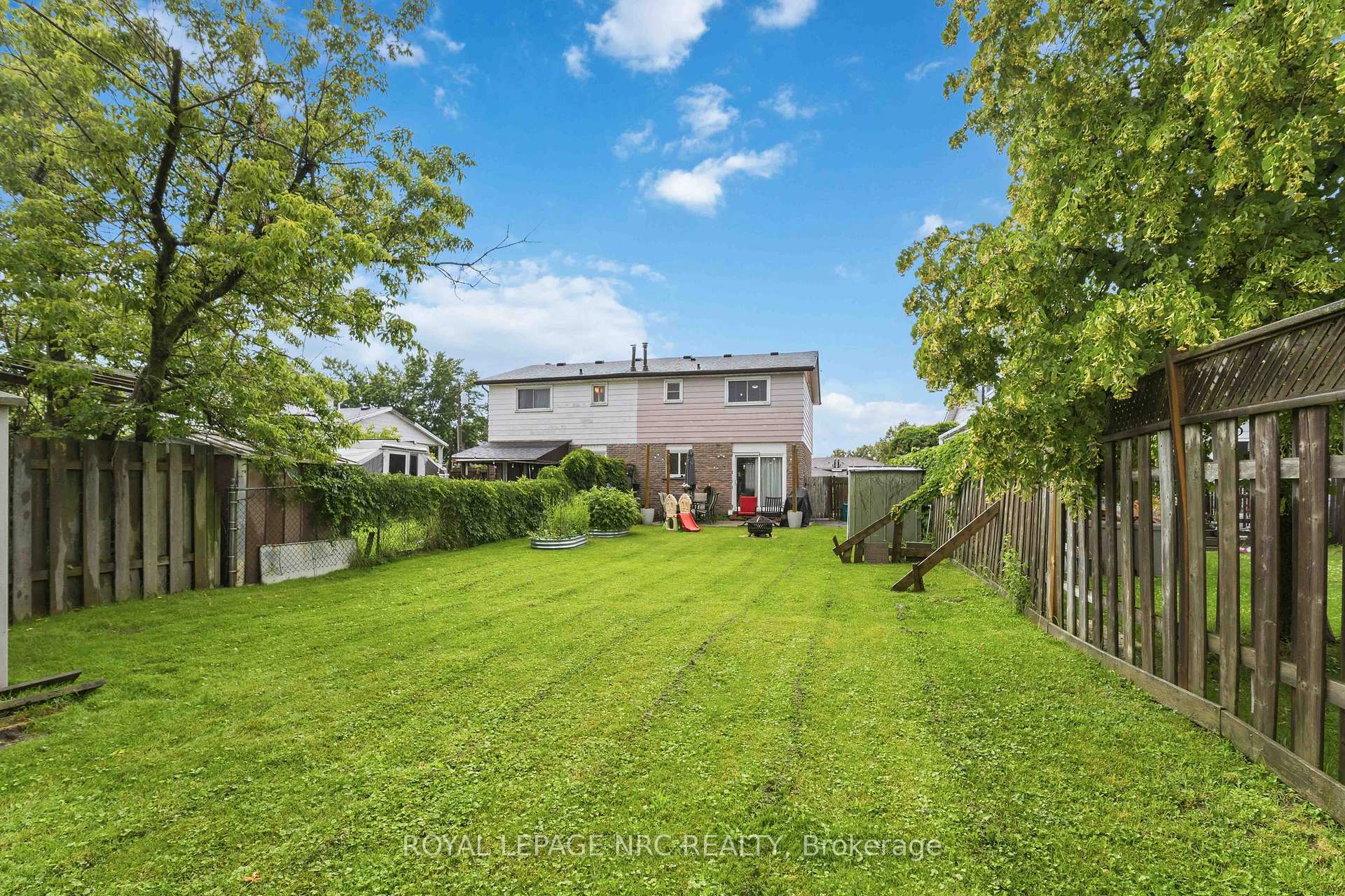 Photo 29 of 27 Canterbury Drive, St. Catharines, Oakdale — HOMEH