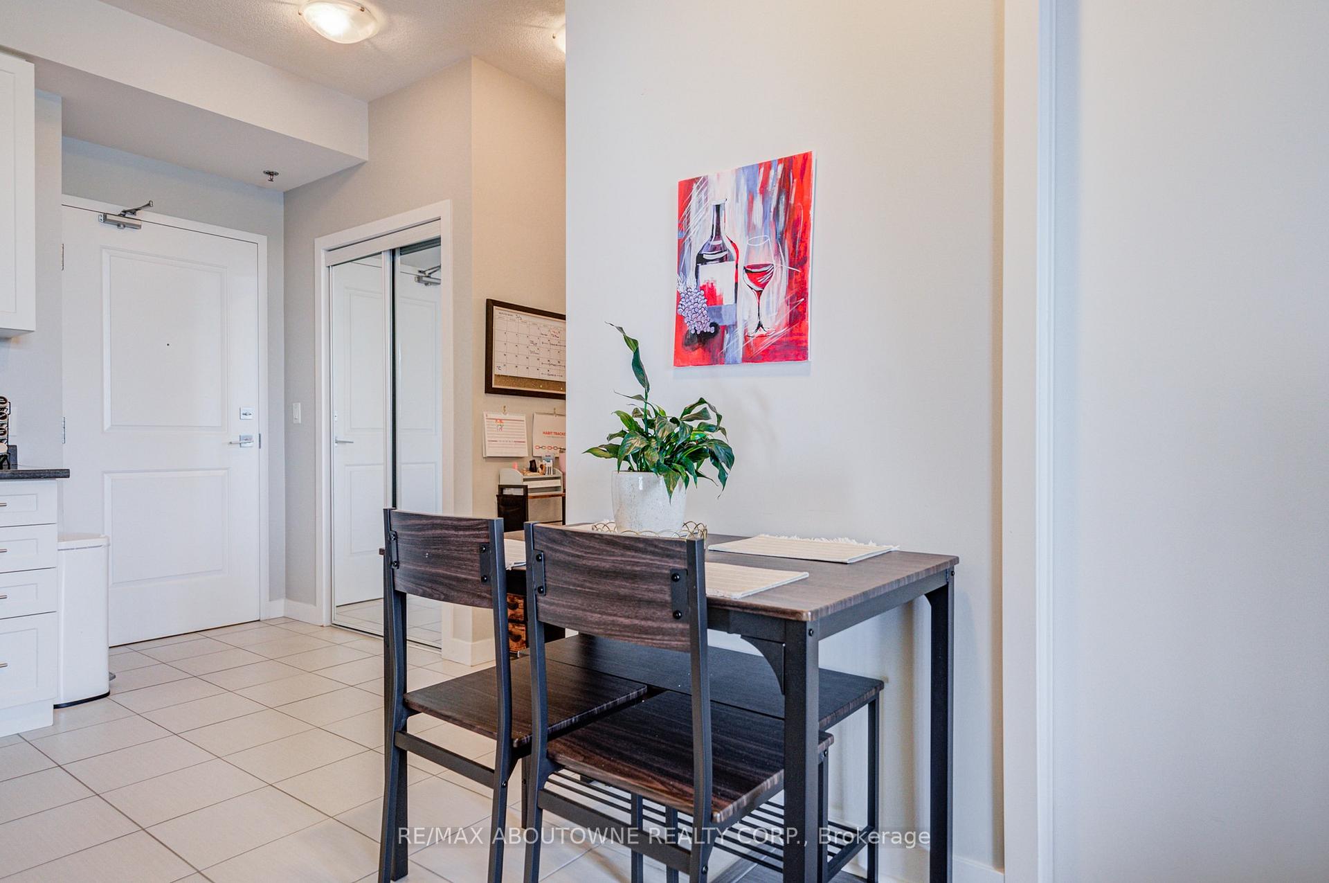 Photo 15 of Unit 219, 2490 Old Bronte Road, Oakville, Westmount — HOMEH