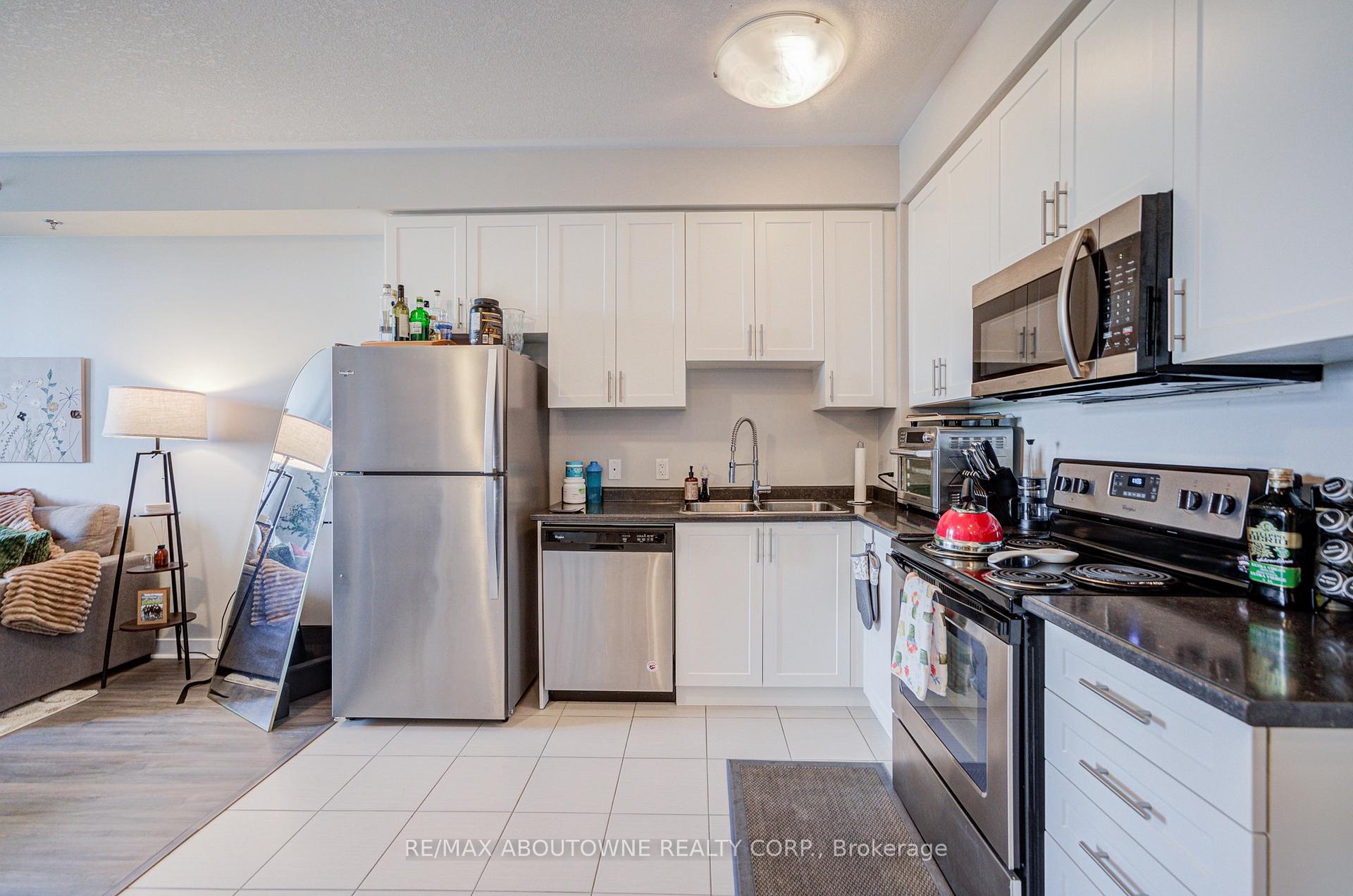 Photo 17 of Unit 219, 2490 Old Bronte Road, Oakville, Westmount — HOMEH