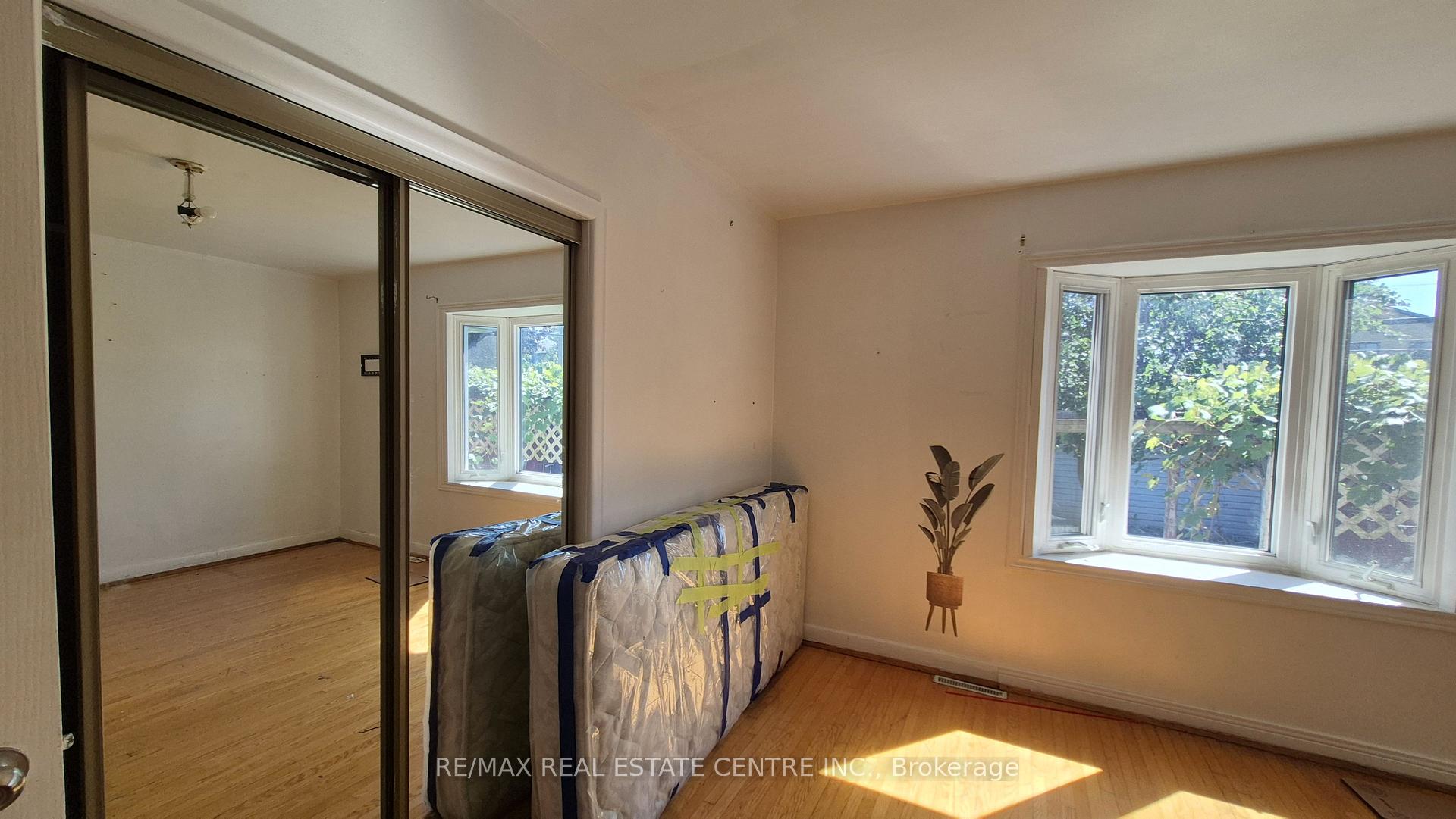 Photo 22 of Unit Upper, 71 Gunton Drive, Etobicoke, West Humber-Clairville — HOMEH