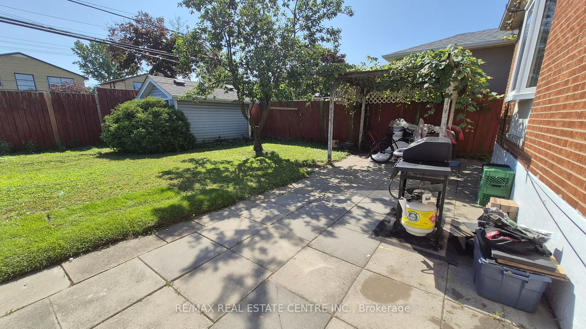 Photo 23 of Unit Upper, 71 Gunton Drive, Etobicoke, West Humber-Clairville — HOMEH