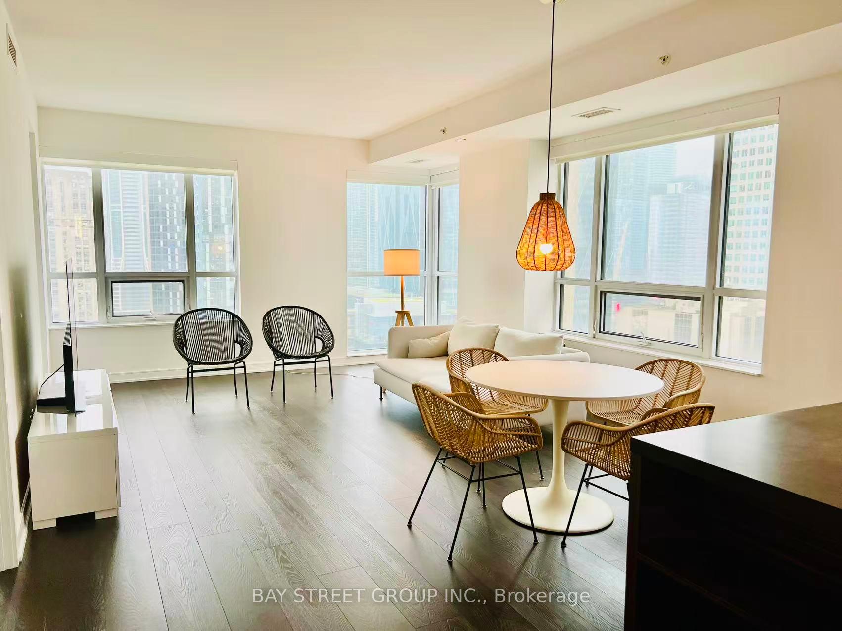 Photo 6 of Unit 2009, 88 Scott Street, Toronto, Church-Yonge Corridor — HOMEH