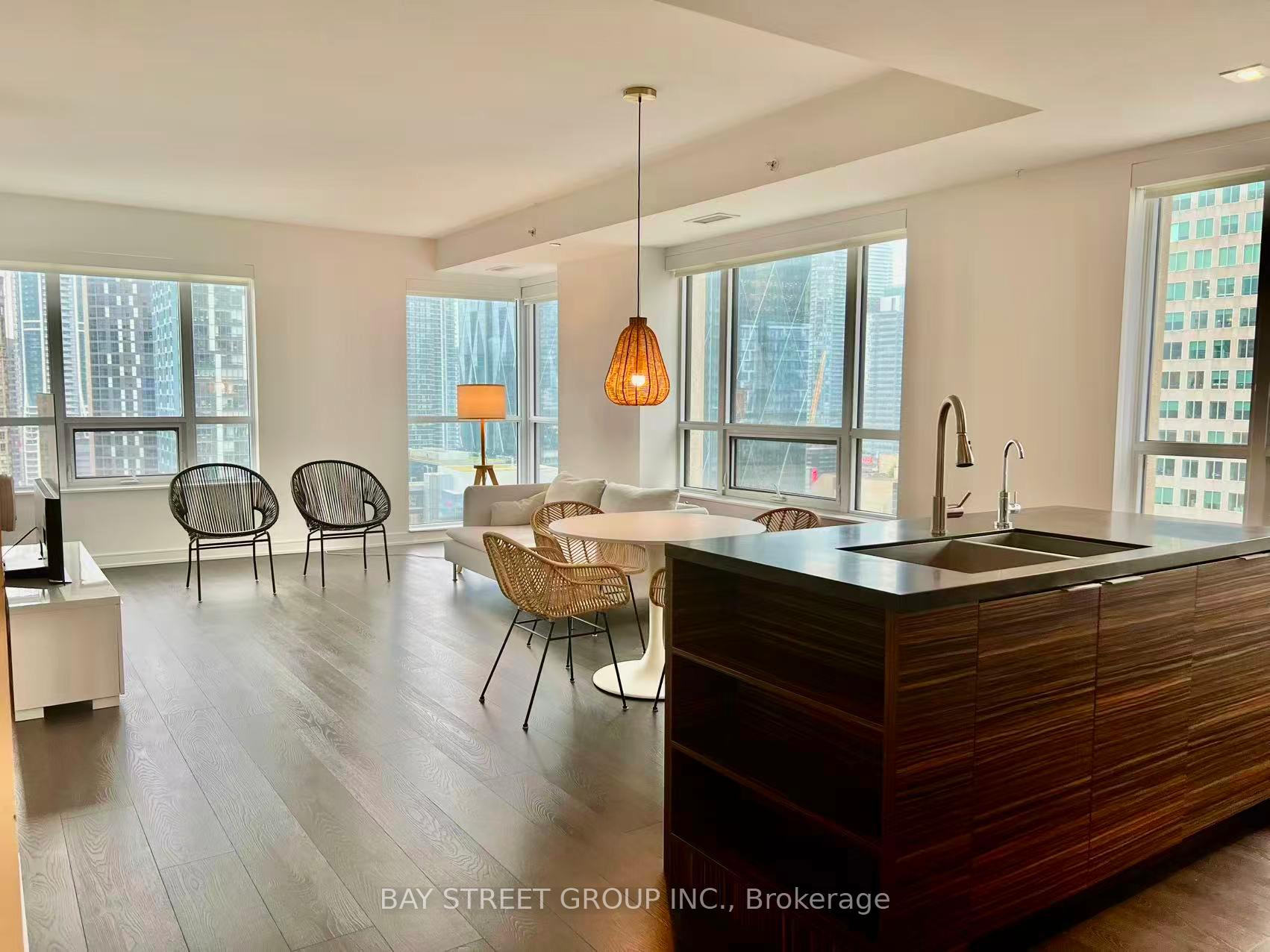 Photo 8 of Unit 2009, 88 Scott Street, Toronto, Church-Yonge Corridor — HOMEH