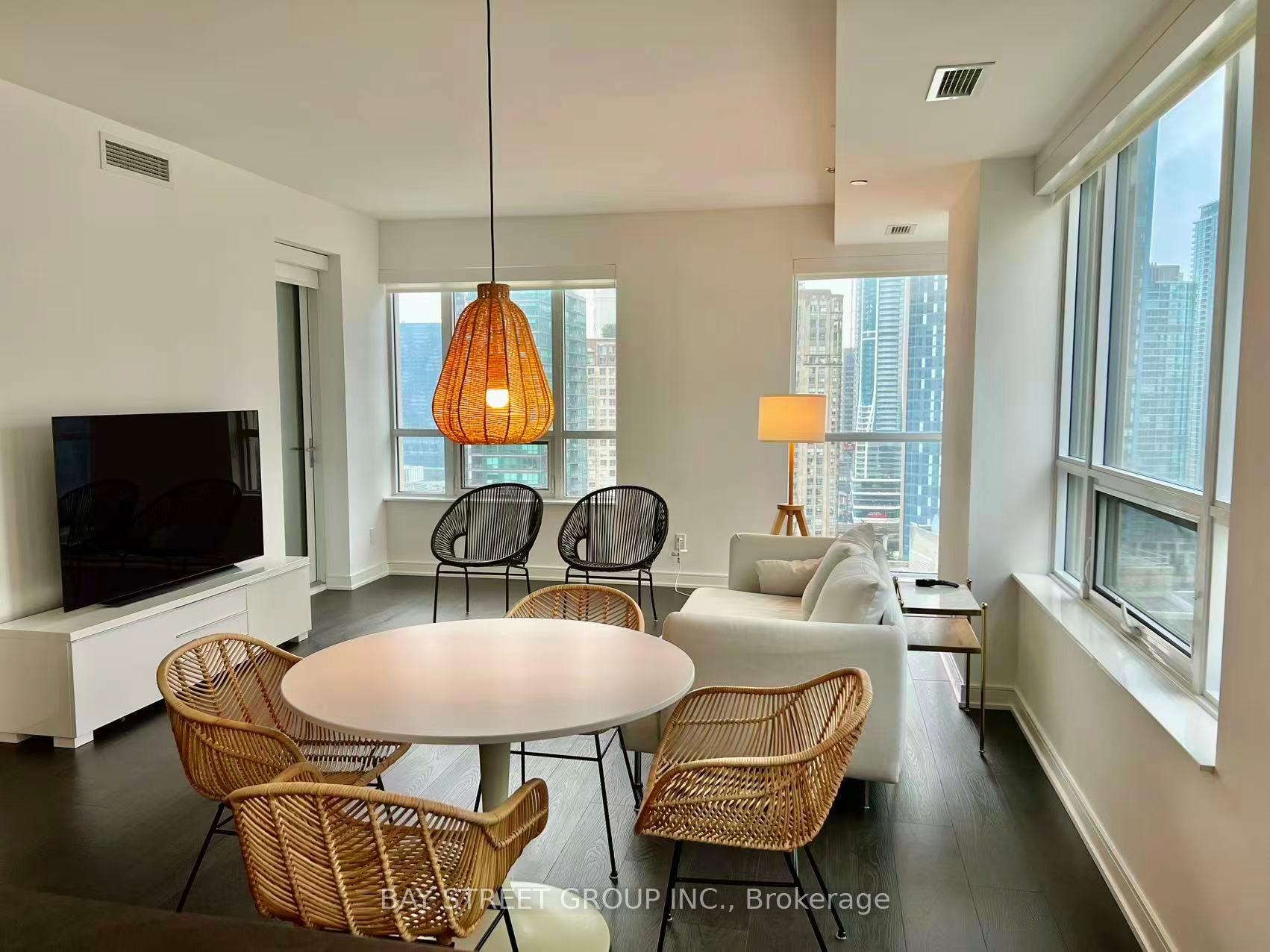 Photo 10 of Unit 2009, 88 Scott Street, Toronto, Church-Yonge Corridor — HOMEH