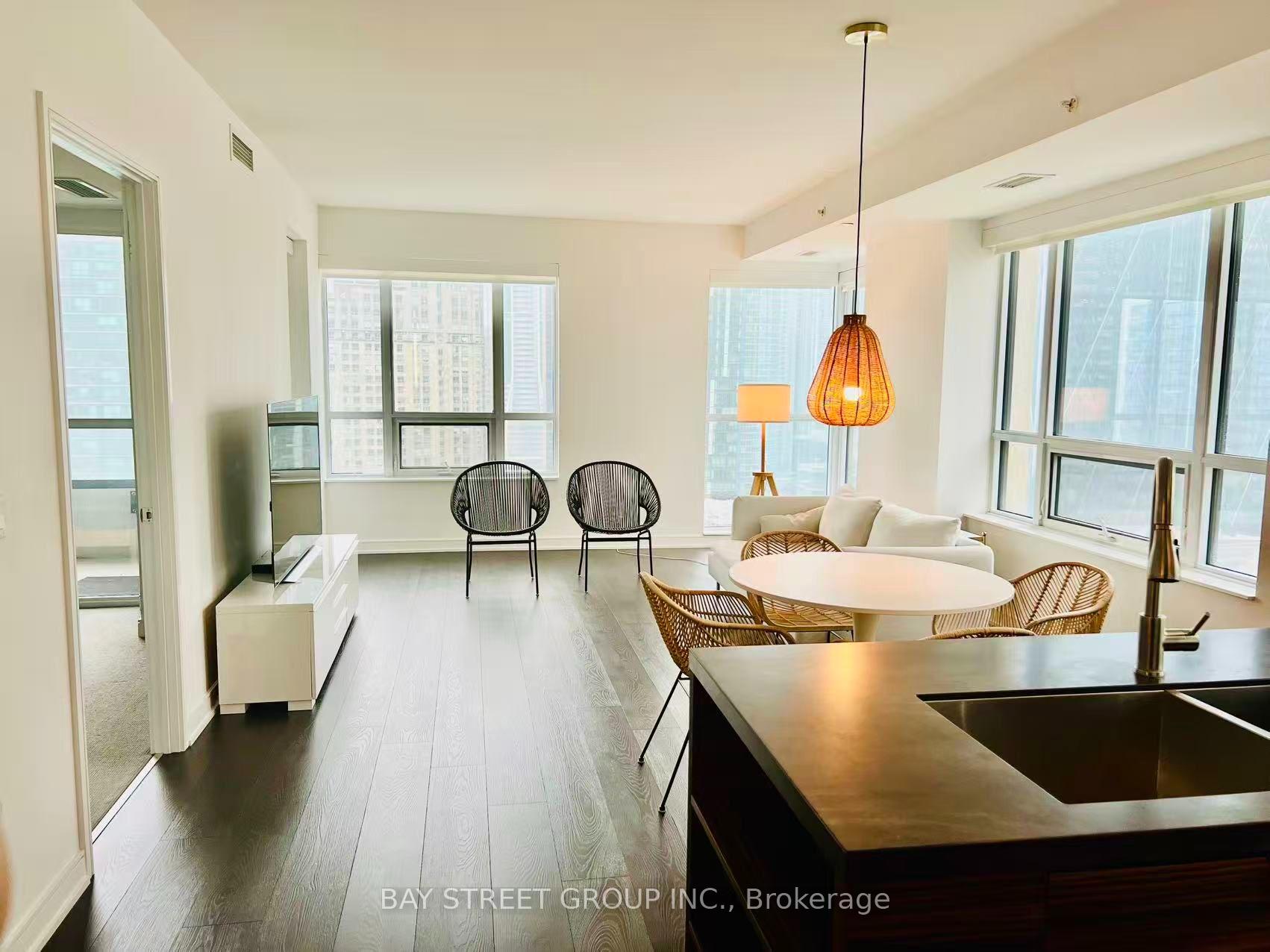 Photo 11 of Unit 2009, 88 Scott Street, Toronto, Church-Yonge Corridor — HOMEH