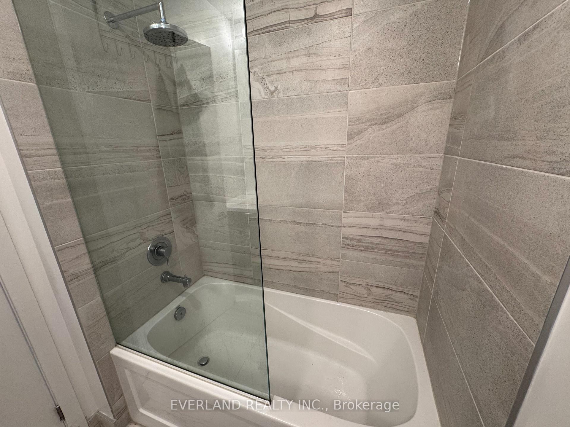 Photo 4 of Unit 7007, 55 Cooper Street, Toronto, Waterfront Communities — HOMEH
