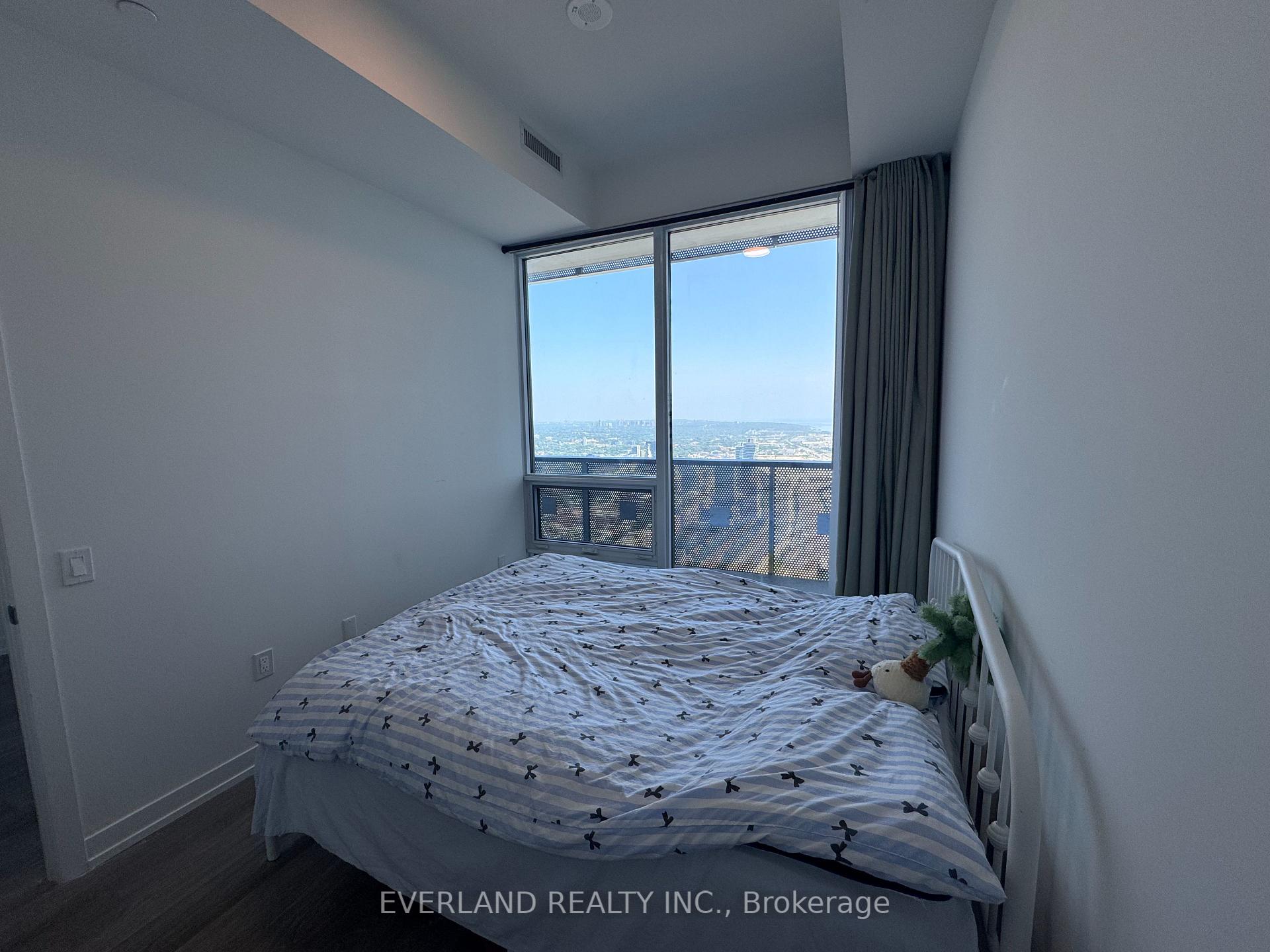 Photo 11 of Unit 7007, 55 Cooper Street, Toronto, Waterfront Communities — HOMEH