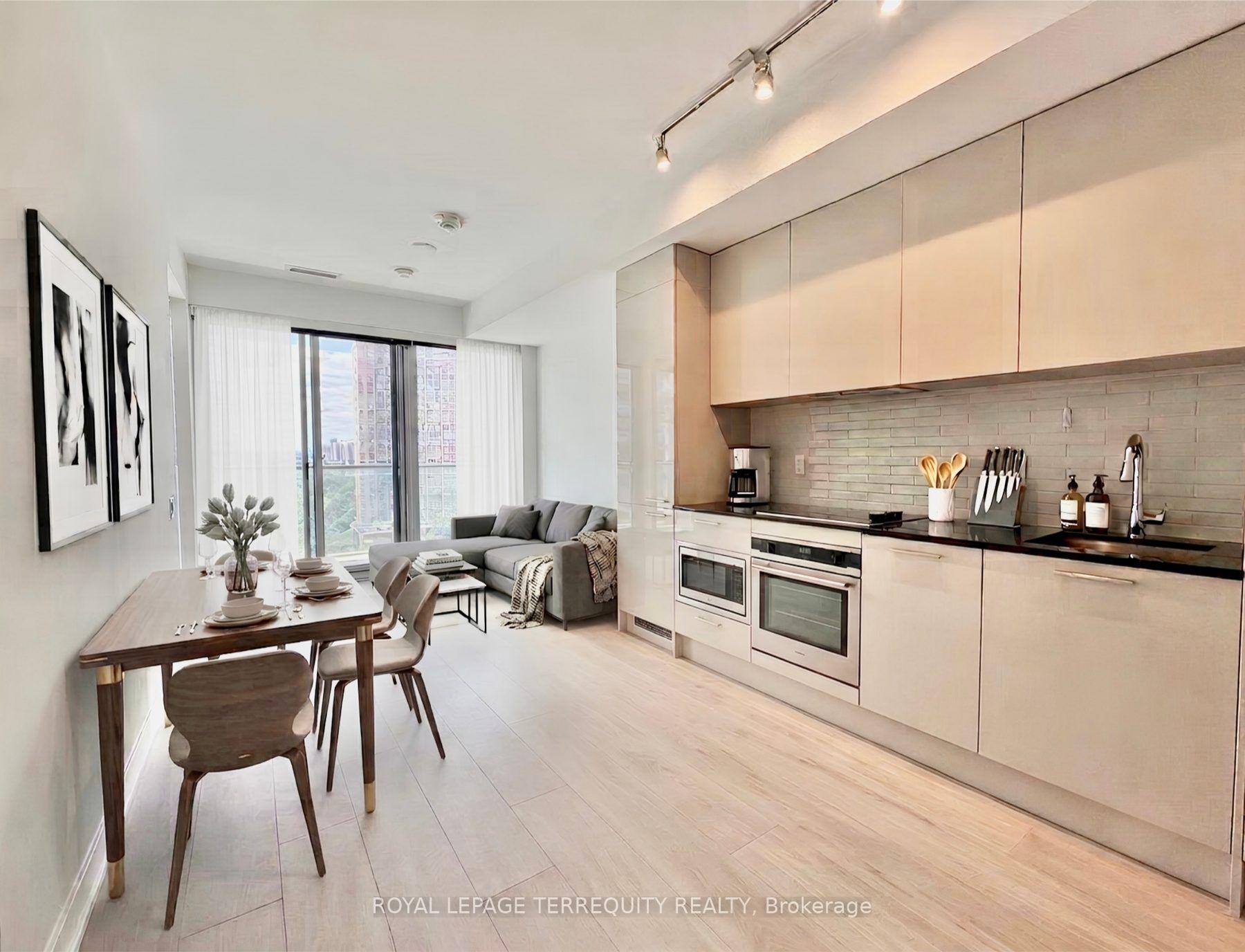Photo 1 of Unit 1611, 3 Gloucester Street, Toronto, Church-Yonge Corridor — HOMEH