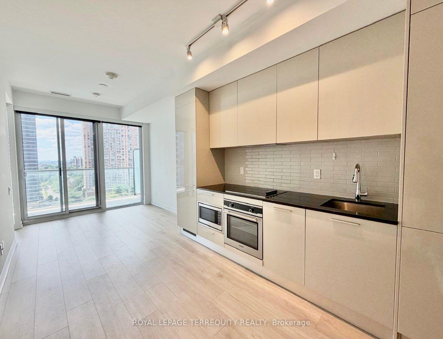 Photo 2 of Unit 1611, 3 Gloucester Street, Toronto, Church-Yonge Corridor — HOMEH