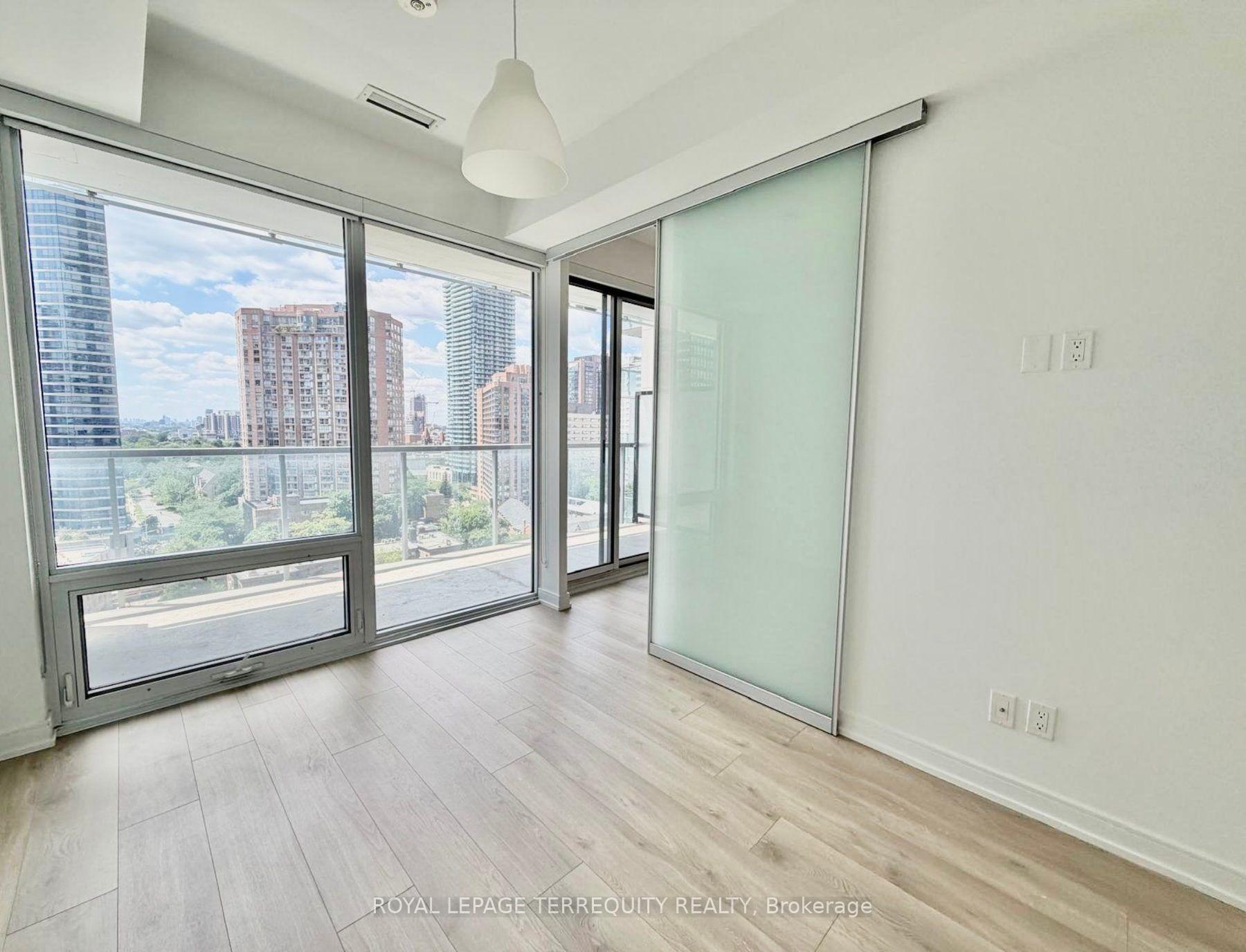 Photo 9 of Unit 1611, 3 Gloucester Street, Toronto, Church-Yonge Corridor — HOMEH